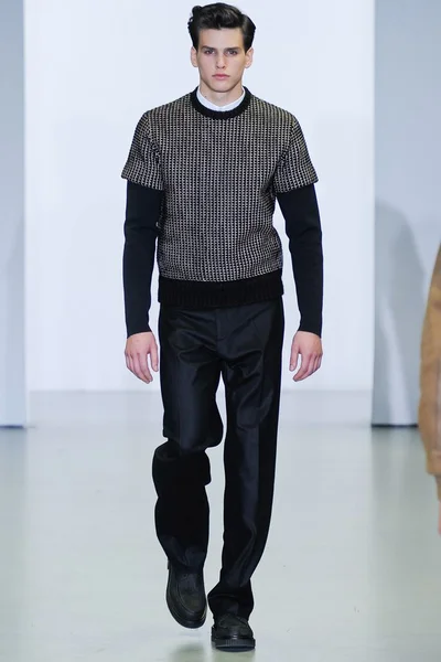 Look 17